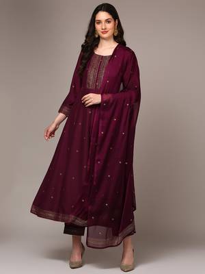 burgundy color printed silk blend styles kurta trouser with dupatta 1