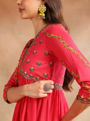 pink color embroidered silk blend styles kurta trouser with dupatta 2