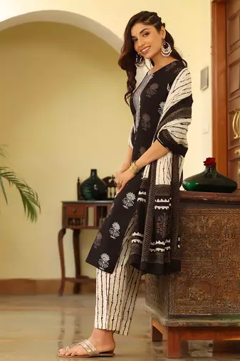 black color printed rayon blend styles kurta trouser with dupatta