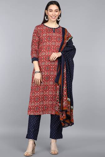 maroon color printed pure cotton styles kurta trouser with dupatta