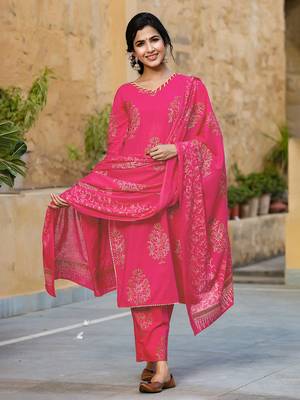 Pink Viscose Rayon Printed Floral Kurti Set 1