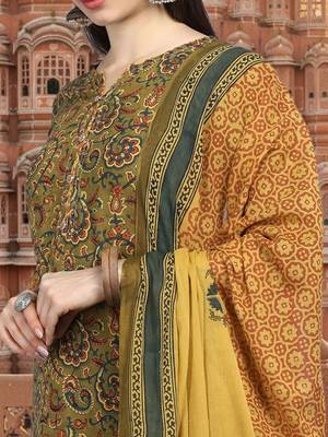 green color printed pure cotton styles kurta trouser with dupatta 2