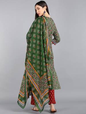 green color printed pure cotton styles kurta trouser with dupatta 4