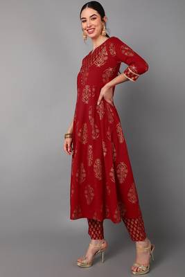 maroon color printed pure cotton styles kurta trouser with dupatta 3