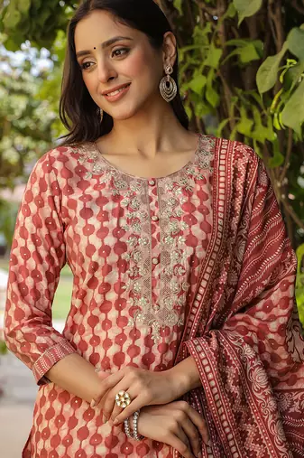 maroon color printed silk blend styles kurta trouser with dupatta