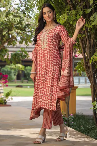 maroon color printed silk blend styles kurta trouser with dupatta