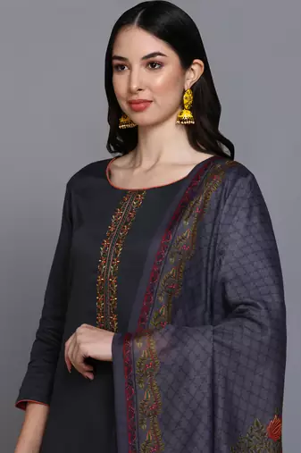 black color embroidered silk blend styles kurta trouser with dupatta
