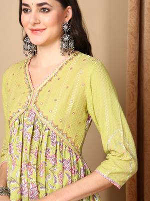 green color printed pure cotton styles kurta trouser with dupatta 2