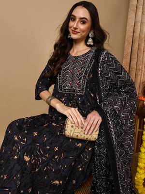 charcoal color embroidered pure cotton styles kurta trouser with dupatta 2