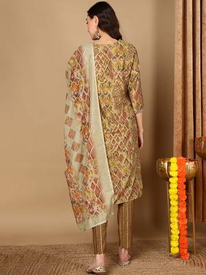 green color embroidered silk blend styles kurta trouser with dupatta 3