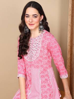 coral color embroidered viscose rayon styles kurta trouser with dupatta 2