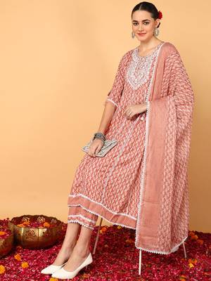 mauve color embroidered viscose rayon styles kurta trouser with dupatta 3