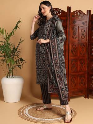 black color printed pure cotton styles kurta trouser with dupatta 3