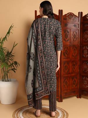 black color printed pure cotton styles kurta trouser with dupatta 4