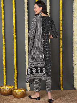 black color printed rayon blend styles kurta trouser with dupatta 3