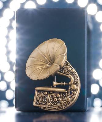 Musical Magic Brooch 2