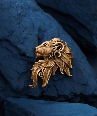 Lion the Ruler Brooch 2