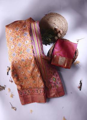 Classiques Orange Art Silk Abstract Printed Saree 4