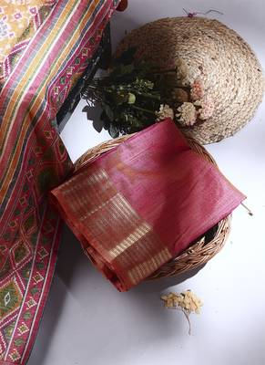 Classiques Orange Art Silk Abstract Printed Saree 5