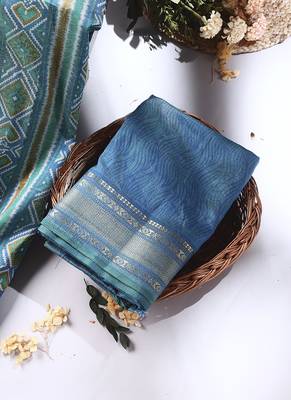 Green Art Silk Hand Woven Abstract Print Patola Saree 4