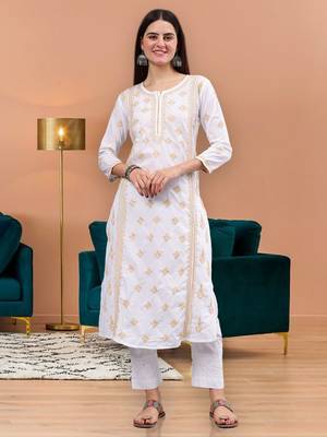 hand embroidered white cotton lucknowi chikan kurta 1