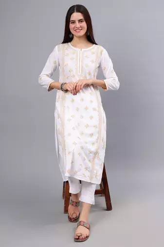 hand embroidered white cotton lucknowi chikan kurta