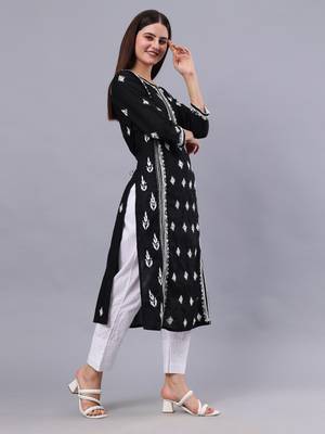 hand embroidered black cotton lucknowi chikan kurta 4