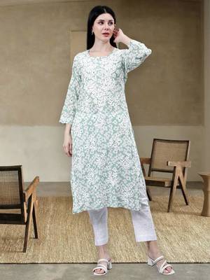 hand embroidered green mal-mal lucknowi chikan kurta 1