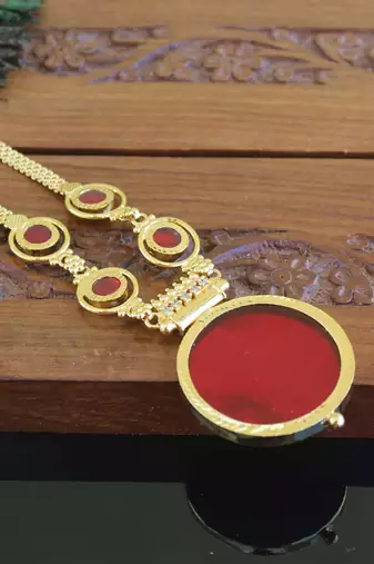 Kerala style gold plated palakka necklace
