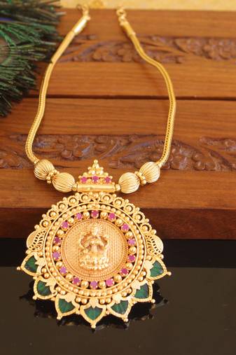 Kerala style gold plated temple palakka necklace
