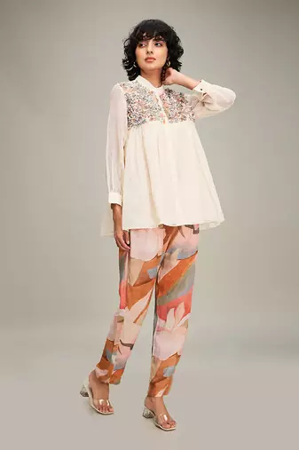 Off white emboridery co ord set