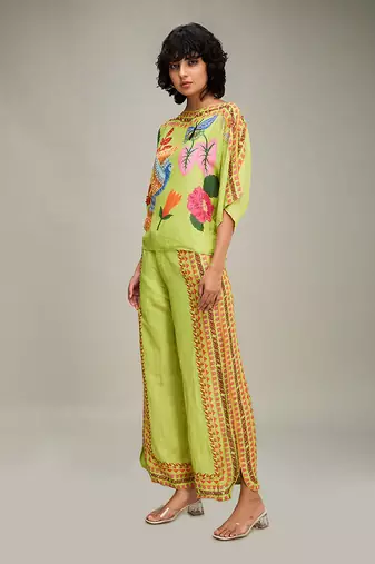 Green avain canopy embellished kimono co ord set