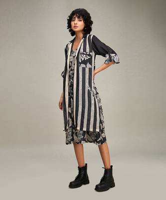 Black ahyana printed long dress and jacket 3