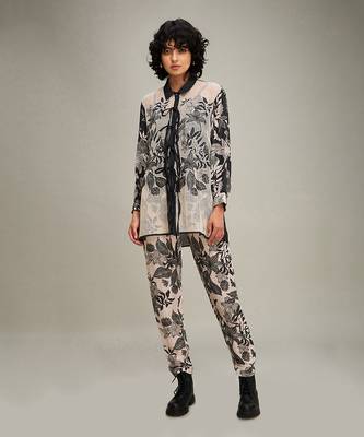 Off white ahyana applique co ord set 1