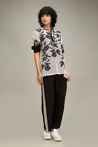 Off white zinnia applique co-ord set