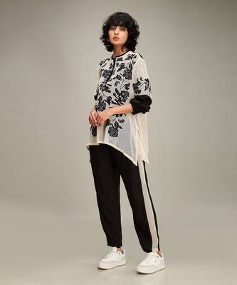 Off white zinnia applique co-ord set 3