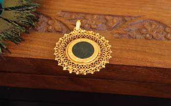 Kerala style gold plated palakka pendant 2