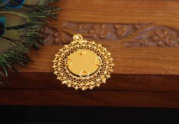 Kerala style gold plated palakka pendant 3