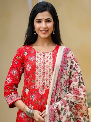 red color printed rayon blend styles kurta trouser with dupatta 2
