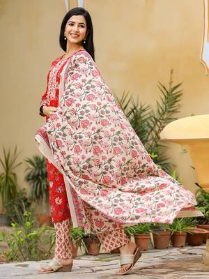 red color printed rayon blend styles kurta trouser with dupatta 3