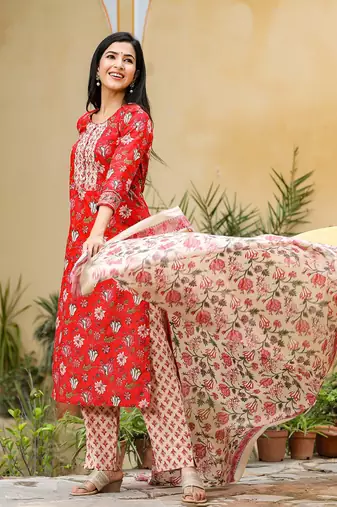 red color printed rayon blend styles kurta trouser with dupatta