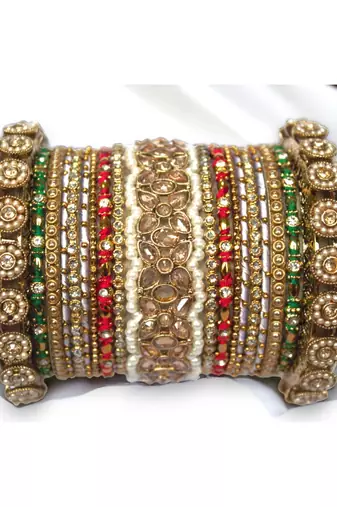 Traditional red-green style bangle set for two hands by leshya