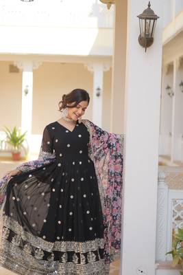 BLACK GEORGETTE EMBROIDERY WORK STICHED SUIT  1