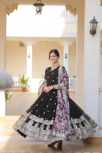 BLACK GEORGETTE EMBROIDERY WORK STICHED SUIT 
