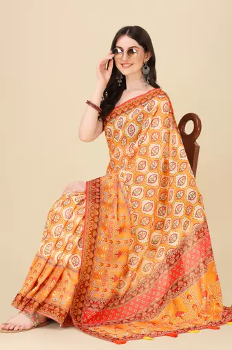 Digital Print Zari Cotton Lilen Crocher Work Saree With Multicolored Cotton Tussle At Pallu