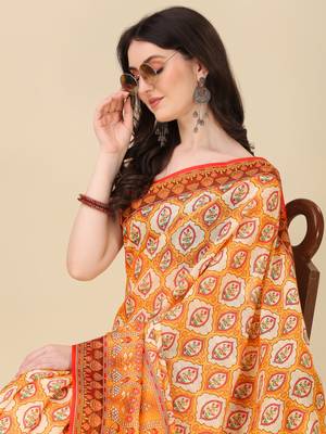 Digital Print Zari Cotton Lilen Crocher Work Saree With Multicolored Cotton Tussle At Pallu 3