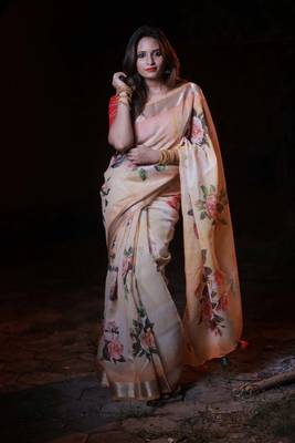 Digital Print Zari Cotton Lilen  Saree With Multicolored Cotton Tussle At Pallu 1