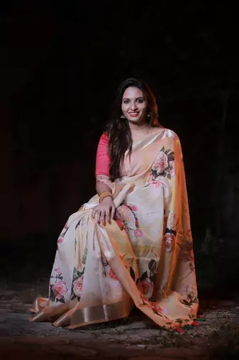 Digital Print Zari Cotton Lilen  Saree With Multicolored Cotton Tussle At Pallu