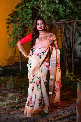 Digital Print Zari Cotton Lilen  Saree With Multicolored Cotton Tussle At Pallu 5