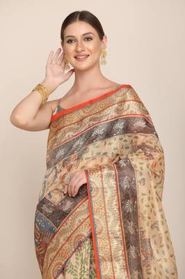 Digital Print Rapier Jequared Saree With Unstitched Blouse And Beautiful Multicoloured Thred Work At Pallu 2